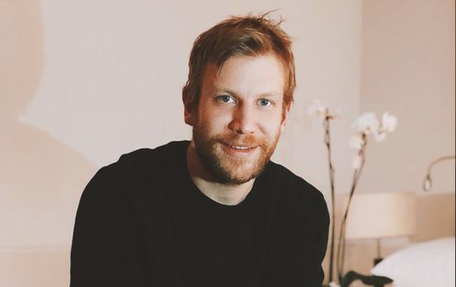 Дорн запел на украинском: певец представил "сине-желтый" трек (видео)