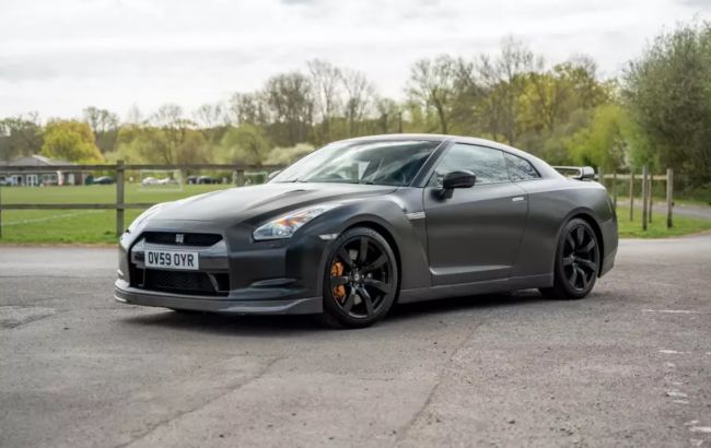 Суперкар Nissan GT-R чемпіона Формули-1 продадуть на аукціоні