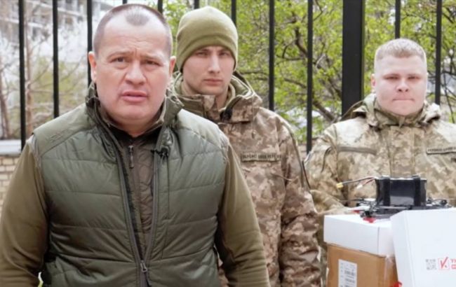 "Українська команда" передала партію дронів 72 ОМБр, - Палатний