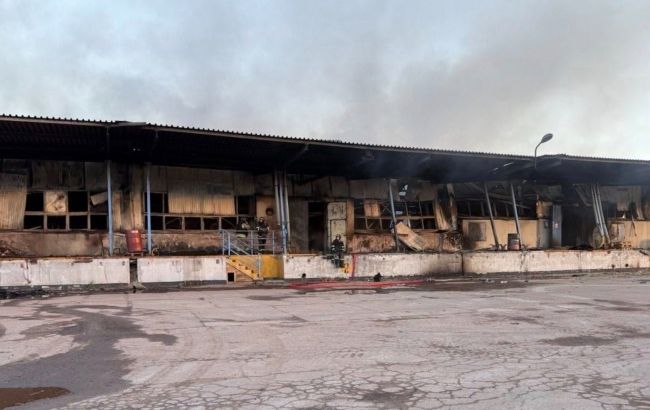 Под ударом сухарики и чипсы. РФ в третий раз за год атаковала склады Star Brands в Павлограде