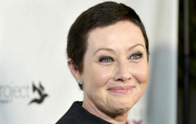 Зірка "Зачарованих" похвалилася новою стрижкою