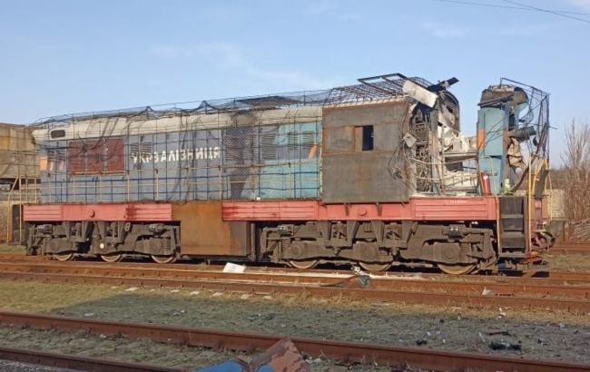 Россияне атаковали дроном железную дорогу в Донецкой области: есть раненые (фото)