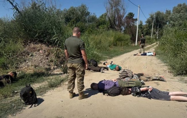 На лодке через Дунай: пограничники разоблачили попытку незаконного пересечения границы