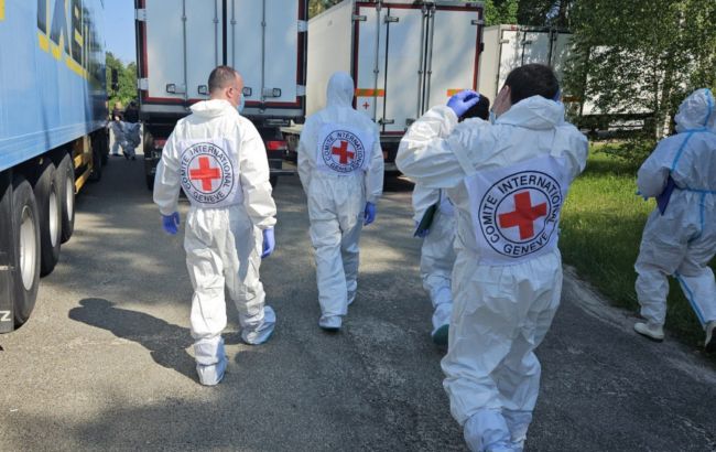 Скільки часу піде на ідентифікацію переданих РФ тіл українських захисників: відповідь МВС