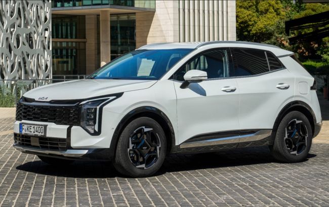 Оновлений Kia Sportage отримав незвичні фари: ось як він виглядає