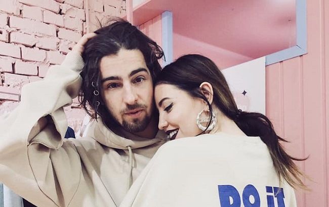 Повинна знати баба своє місце: Дантес розповів, чи готує для нього Дорофєєва