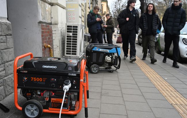 Росія завдала нових ударів по енергооб'єктах у двох областях: де діють графіки