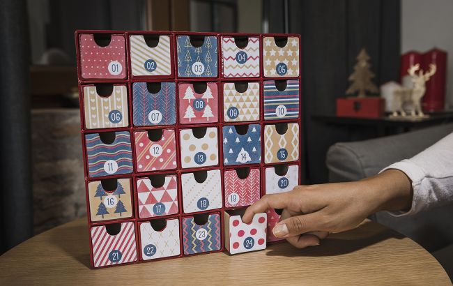Адвент-календари заполонили украинские магазины. Что это такое, откуда происходят и как ими пользоваться