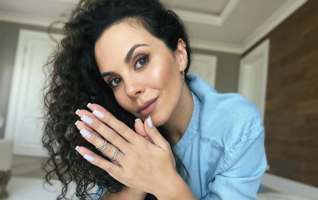 Нежная Каменских высказалась о родных людях, пока Потап в Барселоне "по делам" (фото)