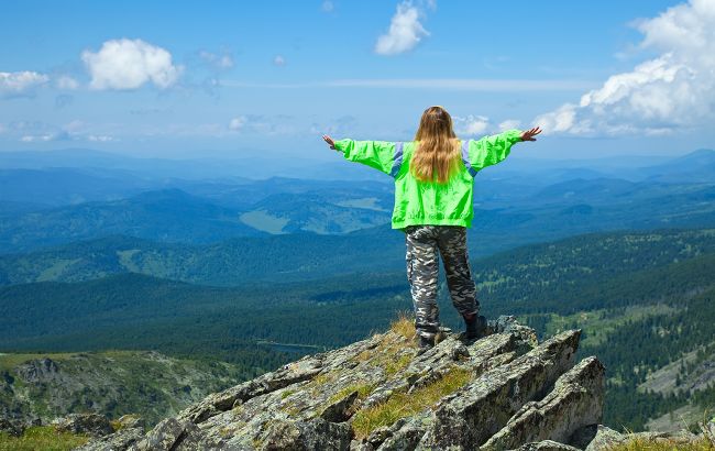 "Гроші ходять за дитиною". Хто і як може безкоштовно оздоровитися в Карпатах