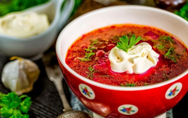 Цей продукт не варто додавати в борщ: найпопулярніша помилка