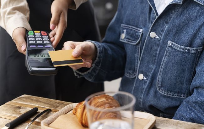 В Одеській області шахраї роблять дублікати банківських карток: як цьому запобігти