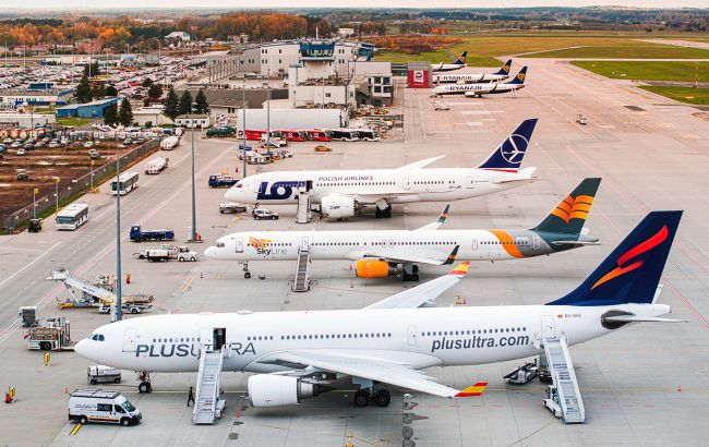 Небо ЕС может "закрыться": на сколько дней осталось горючего в аэропортах