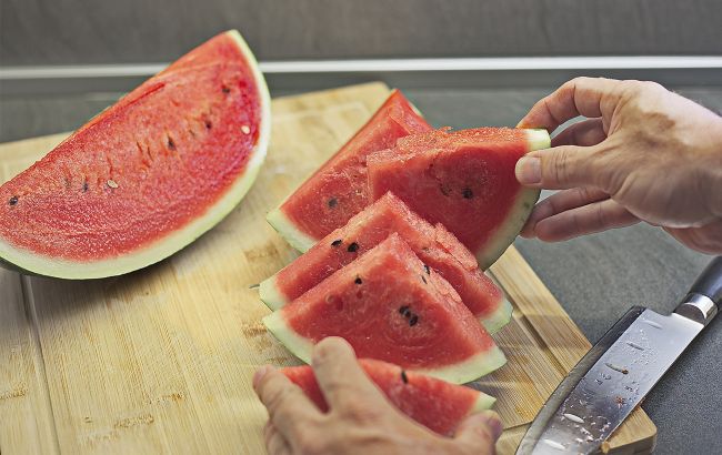 Как выбрать по-настоящему спелый арбуз без нитратов: важные советы