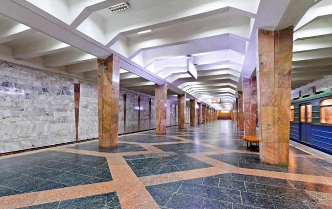 Метро в Харькове снова работает: видео и фото из подземки