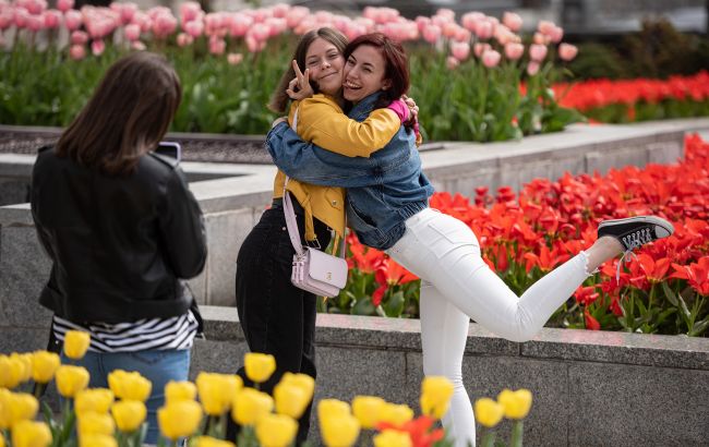 Боротьба за права чи відпочинок? Традиції 8 березня у різних країнах світу