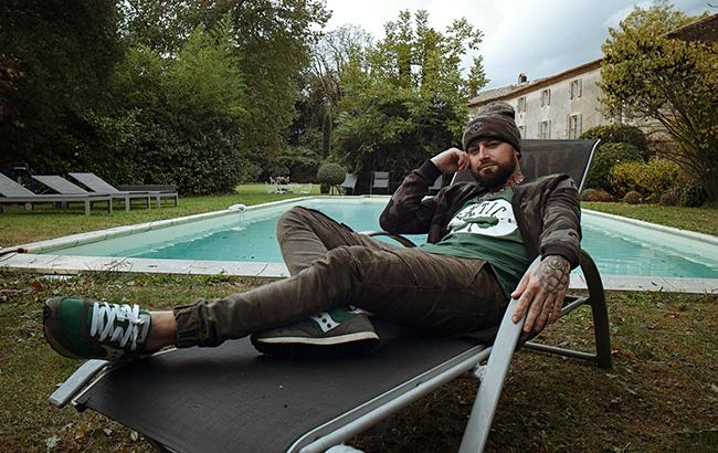 Вышла первая серия "французского" сериала о группе "Бумбокс"