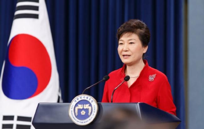 В Южной Корее выдан ордер на арест двух экс-помощников президента