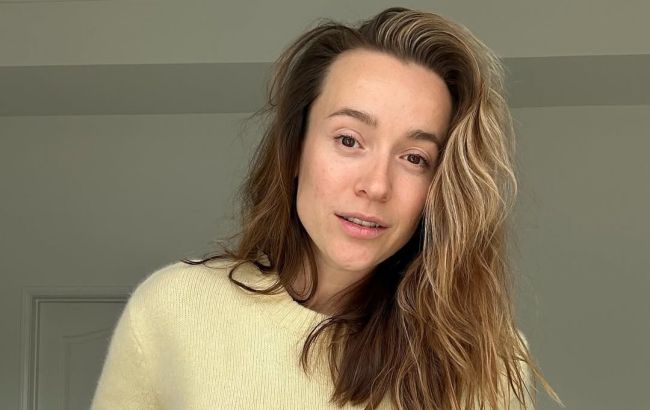 Тонкі брови і яскравий мейк: як Настя Коротка виглядала в юності