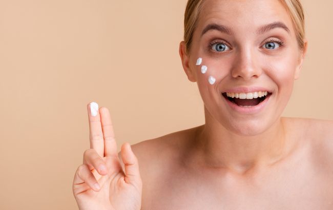 Скільки сонцезахисного крему наносити? Чимало людей цього просто не знають