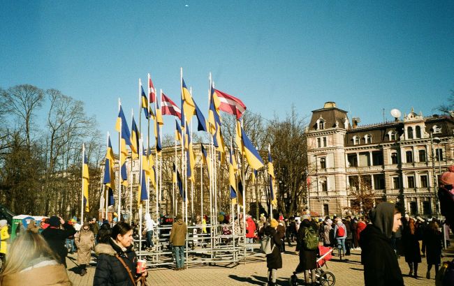 Виплати та житло. У ще одній країні ЄС продовжать підтримку українців