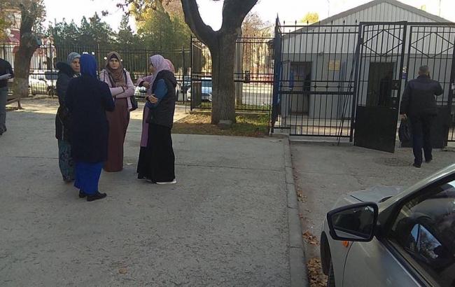 Обыск в аннексированном Крыму: супругов Аблямитовых доставили в ФСБ