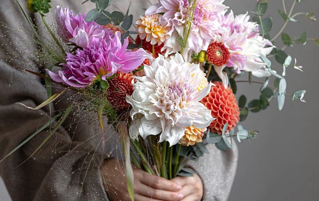 Красиві милі привітання з 8 березня для жінок