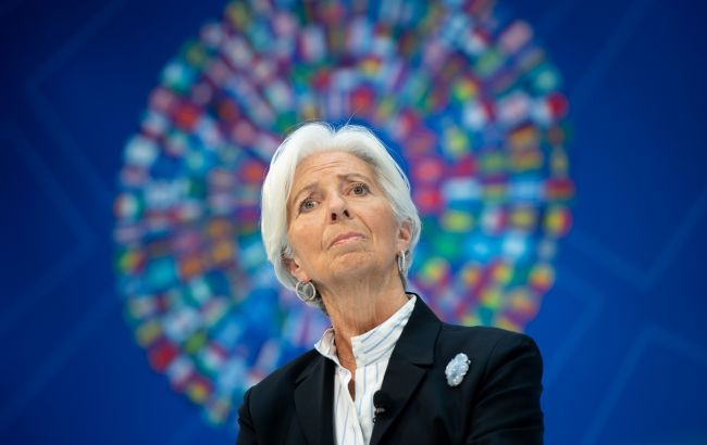 Євро проти долара: як Європа може втратити історичний шанс