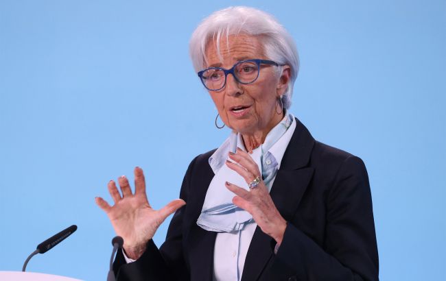 Чи зможе євро посунути долар з першого місця: Лагард назвала три передумови