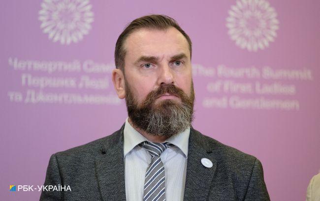 Лісовий висловився про скасування форми в школах