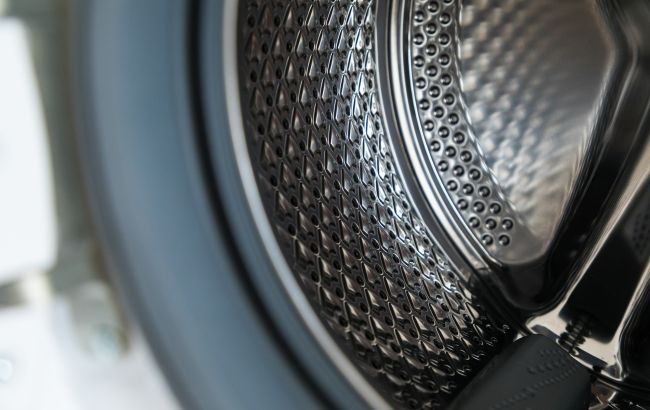 Чому пральна машина погано віджимає одяг: не робіть цих типових помилок