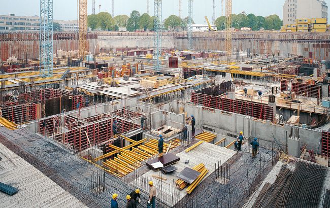 Тітушки, які штурмують будмайданчик в Києві, прикриваються добровольчими батальйонами, - ЗМІ