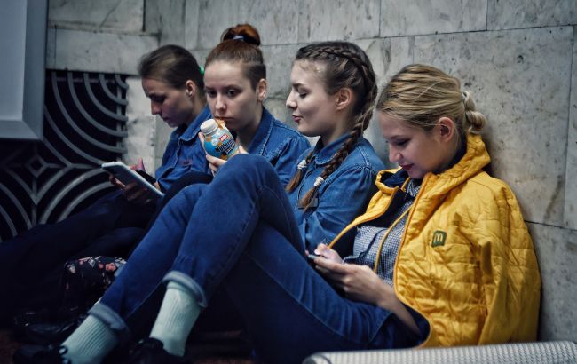 Это больше не работает. В ГСЧС развенчали популярное правило во время обстрелов