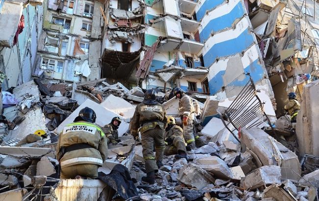 В Магнитогорске обрушилась часть взорвавшегося дома