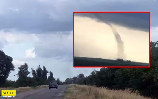 Под Мелитополем пронесся гигантский смерч: видео разрушительной стихии