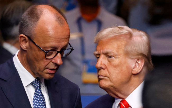 Мерц сорвал овации, высмеяв Трампа во время речи о мигрантах (видео)