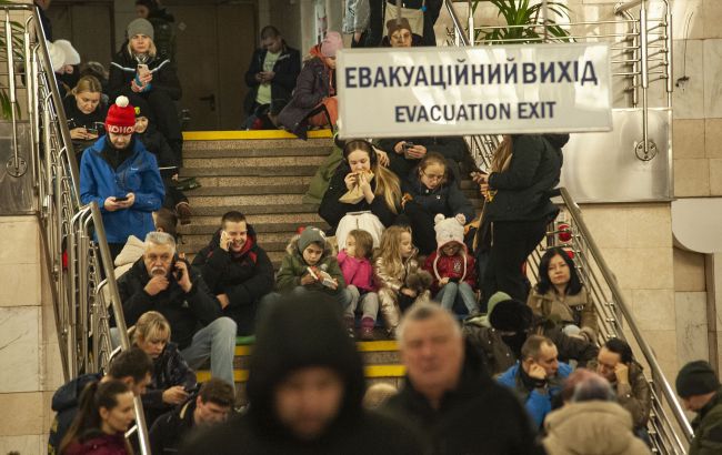 В Україні масштабна повітряна тривога. У Білорусі фіксують зліт авіації