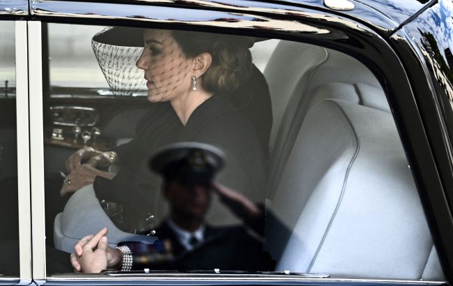 Похорон королеви Єлизавети II: Кейт Міддлтон приїхала разом із дітьми