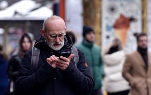 Тарифи ростуть, а гіганти об&rsquo;єднуються? Які зміни готують "Київстар", Vodafone та lifecell