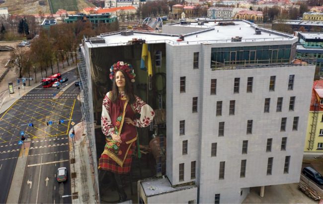 Имеет значение для РФ как инструмент влияния. В Литве снесут "Дом Москвы"