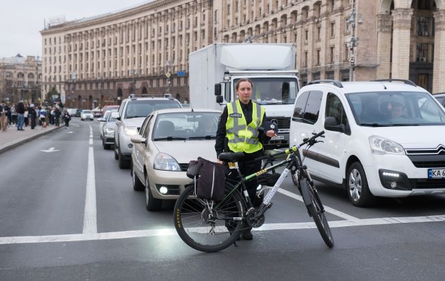 Чи можуть водія оштрафувати за рух під час хвилини мовчання: відповідь юриста