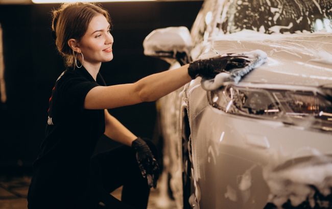 Вот как очистить потускневшие фары вашего авто: это копеечное средство заменит дорогую услугу в сервисе