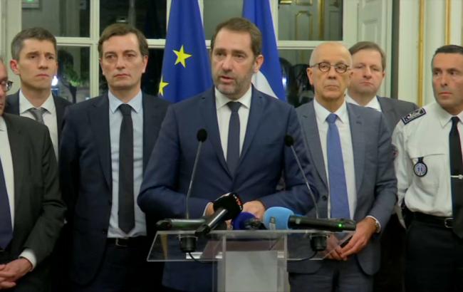 Власти Франции после стрельбы усилили меры безопасности