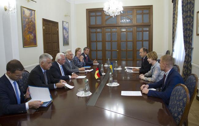 В Бундестаге заявили, что Берлин продолжит добиваться освобождения Сенцова