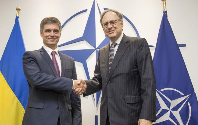 НАТО увеличит помощь Украине для достижения стандартов альянса