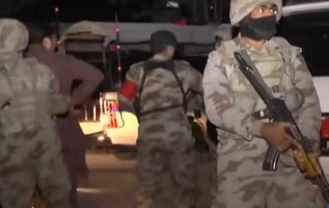 В Пакистане боевики захватили более 200 полицейских курсантов