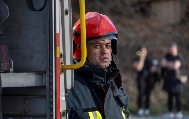 Росіяни вдарили по Харкову КАБами, у місті лунали вибухи