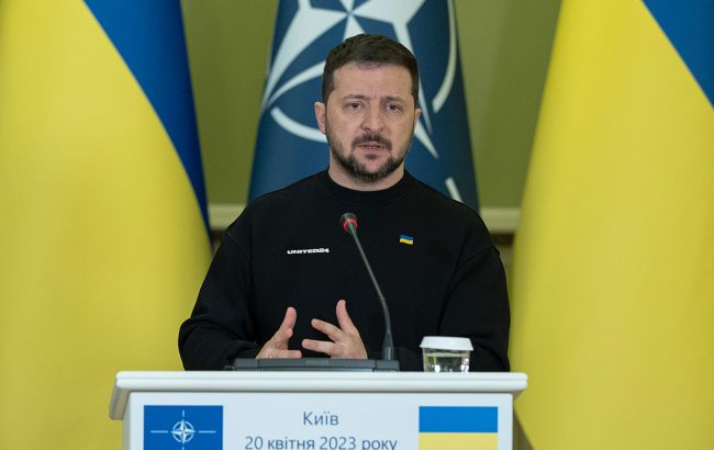 Чи може Україна воювати в довгу? Зеленський назвав умову та згадав про Ізраїль