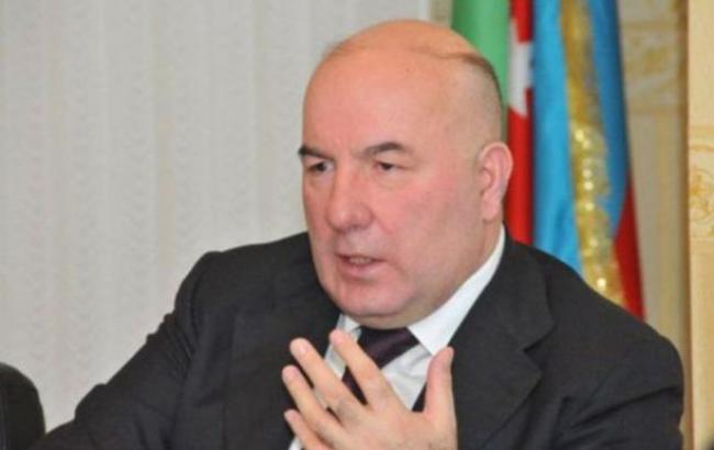 Азербайджан обмежить вивіз валюти з країни