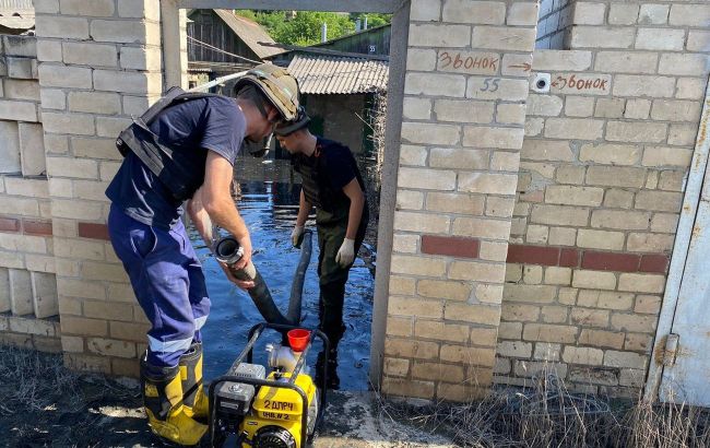 Підтопленими залишаються більше 40 населених пунктів, - ДСНС про наслідки підриву ГЕС